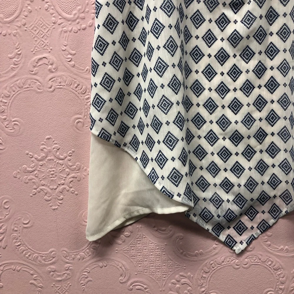 ABOUT A GIRL cami tank top blouse navy blue and ivory handkerchief cut S - Picture 4 of 9